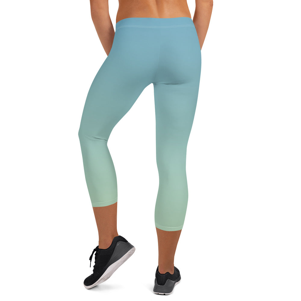 Cloudy Sky FLAKOUT Sport Women's Capri Leggings - FLAKOUT